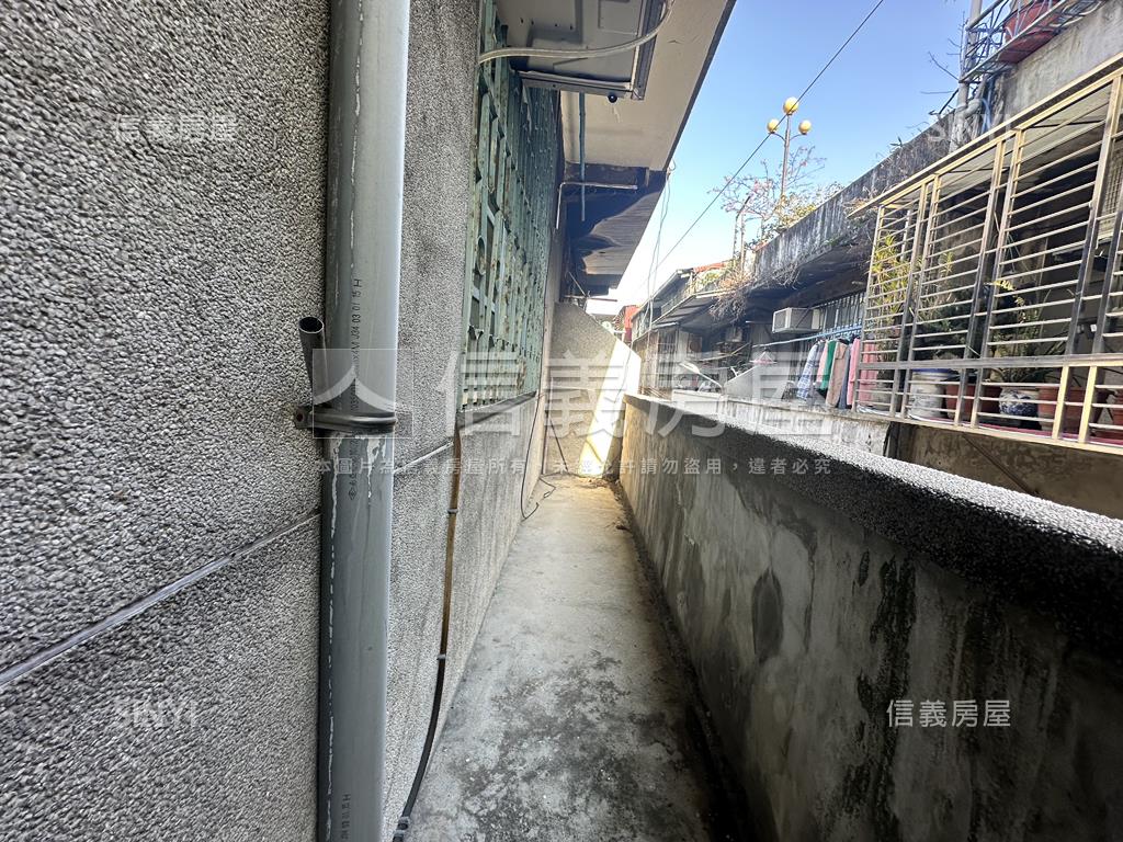 有未來性公寓二樓房屋室內格局與周邊環境