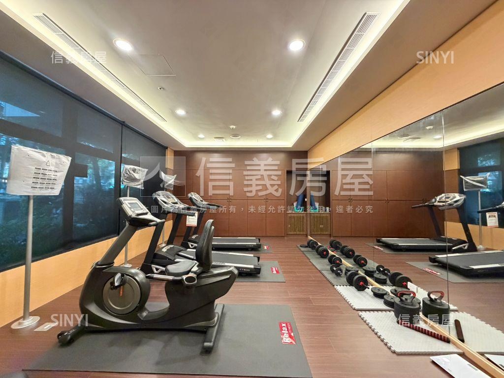 近市區溫馨美三房車位房屋室內格局與周邊環境