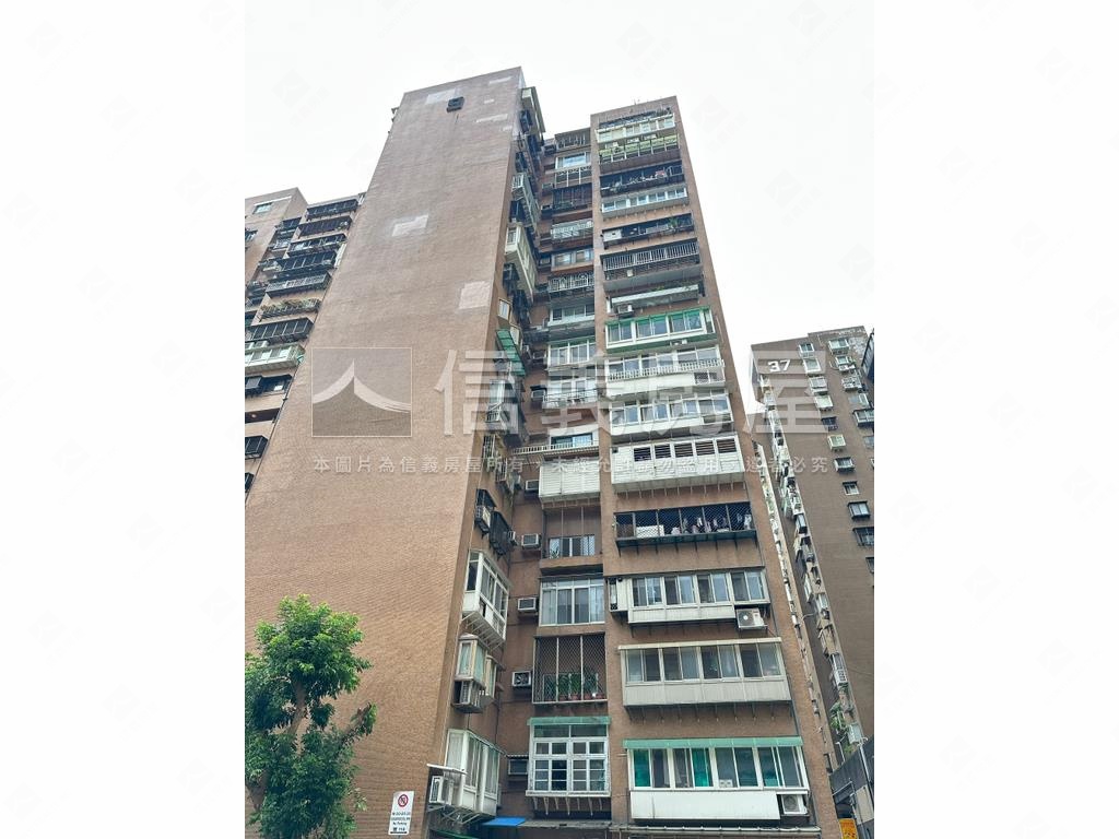 成功國宅遠景三房房屋室內格局與周邊環境