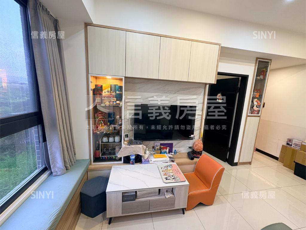 即可入住＊邊間２房車位房屋室內格局與周邊環境