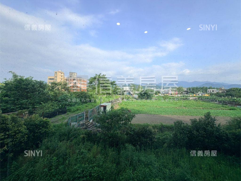 即可入住＊邊間２房車位房屋室內格局與周邊環境