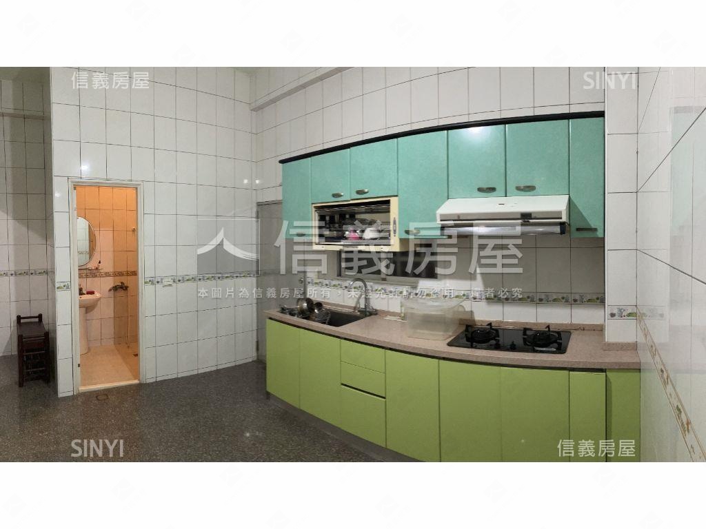 海佃熱鬧商圈旁美麗透天房屋室內格局與周邊環境