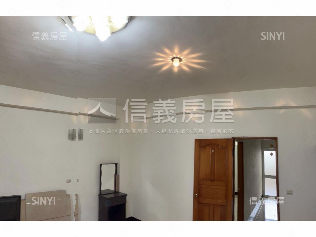 海佃熱鬧商圈旁美麗透天房屋室內格局與周邊環境