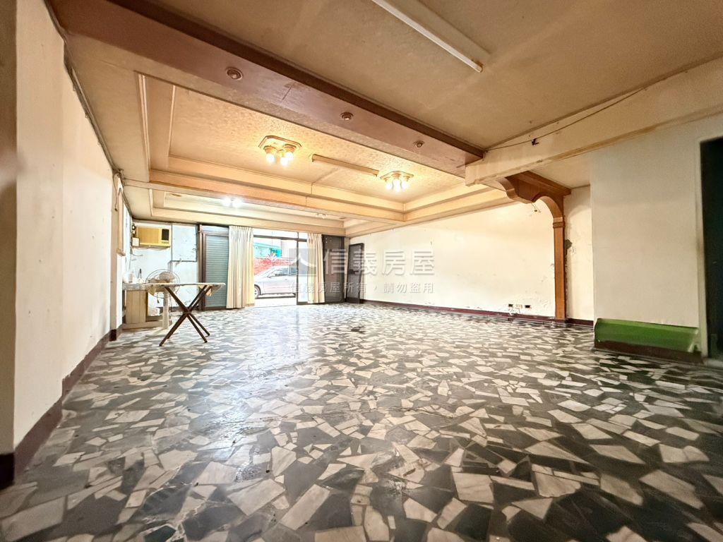 東成街一樓寓房屋室內格局與周邊環境