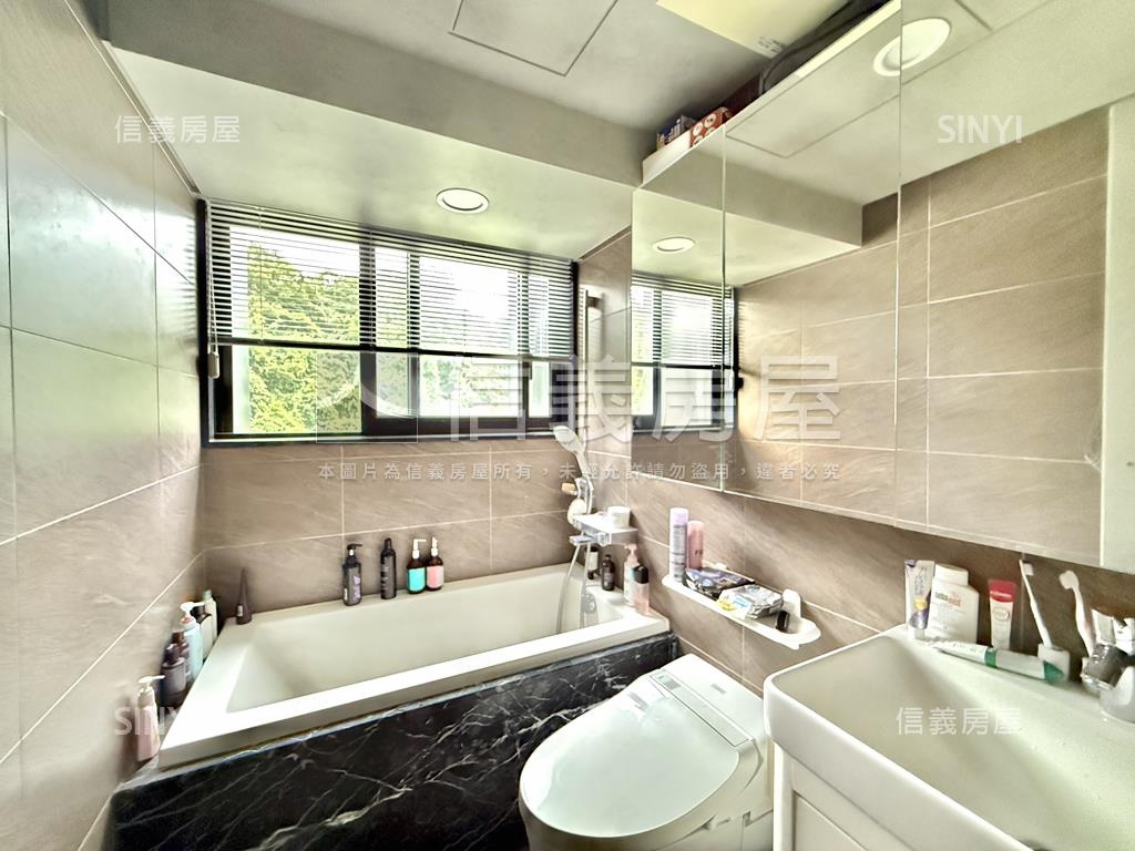 東騰信義質感裝潢三房房屋室內格局與周邊環境