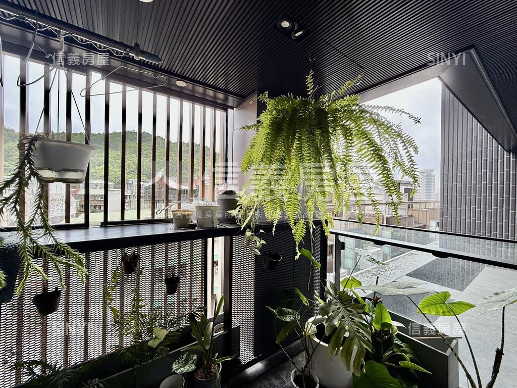 東騰信義質感裝潢三房房屋室內格局與周邊環境