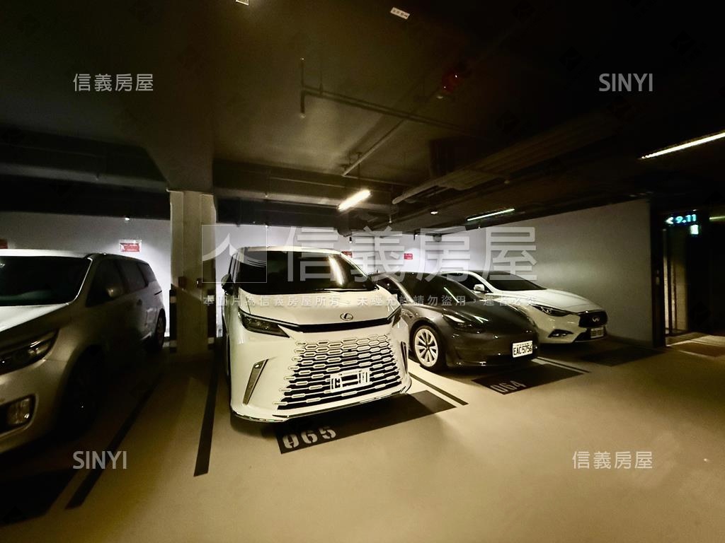 東騰信義質感裝潢三房房屋室內格局與周邊環境