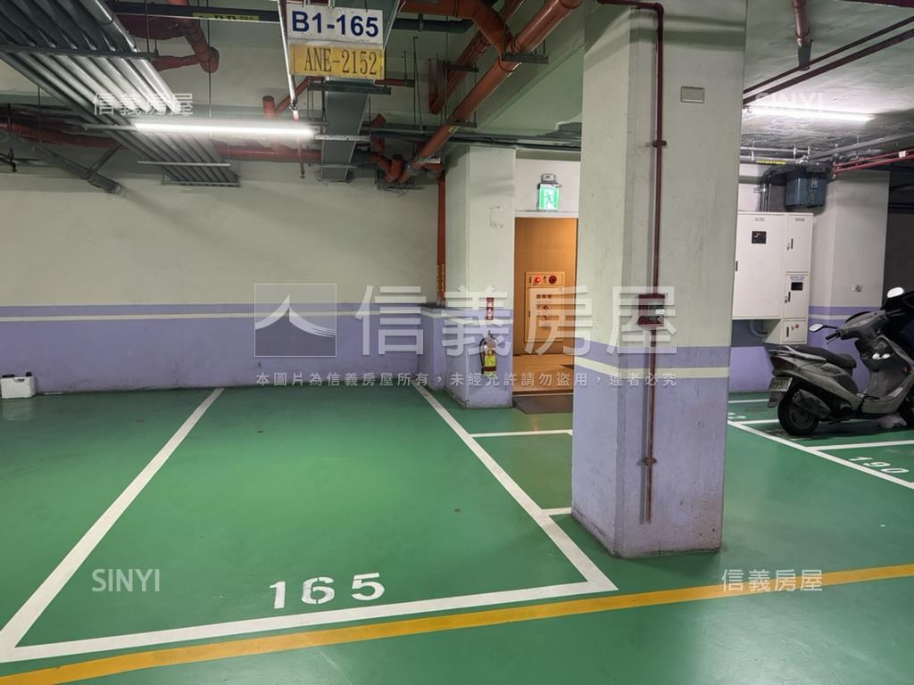 舞揚一綻高樓採光兩房車位房屋室內格局與周邊環境