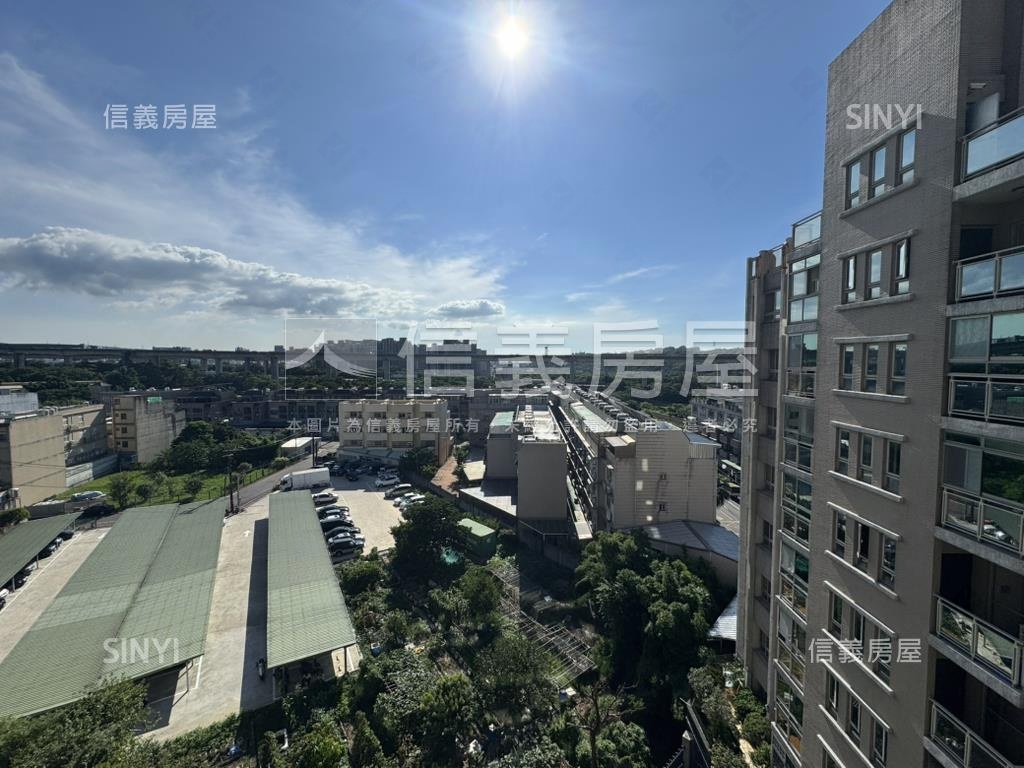 舞揚一綻高樓採光兩房車位房屋室內格局與周邊環境