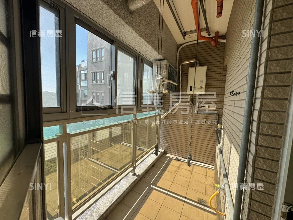 舞揚一綻高樓採光兩房車位房屋室內格局與周邊環境