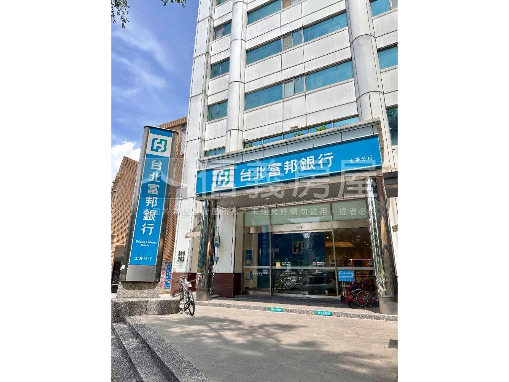 ㊣士東路店面房屋室內格局與周邊環境