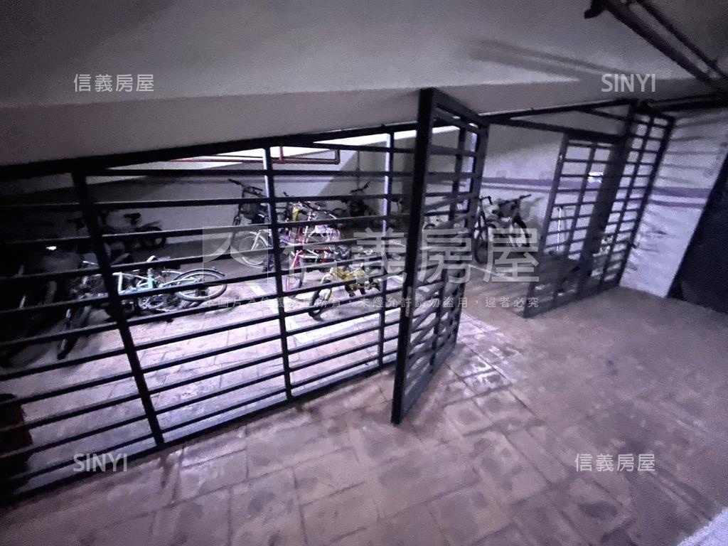強案！馬蒂斯２房＋車位房屋室內格局與周邊環境