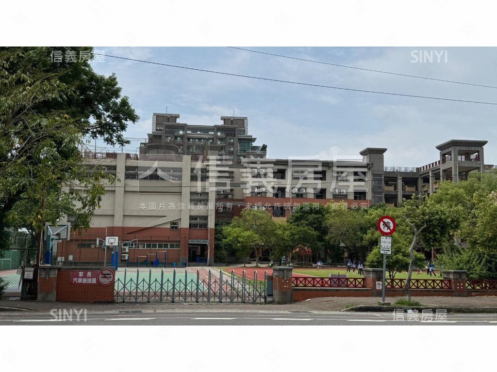 面樹海美裝潢大空間附平車房屋室內格局與周邊環境