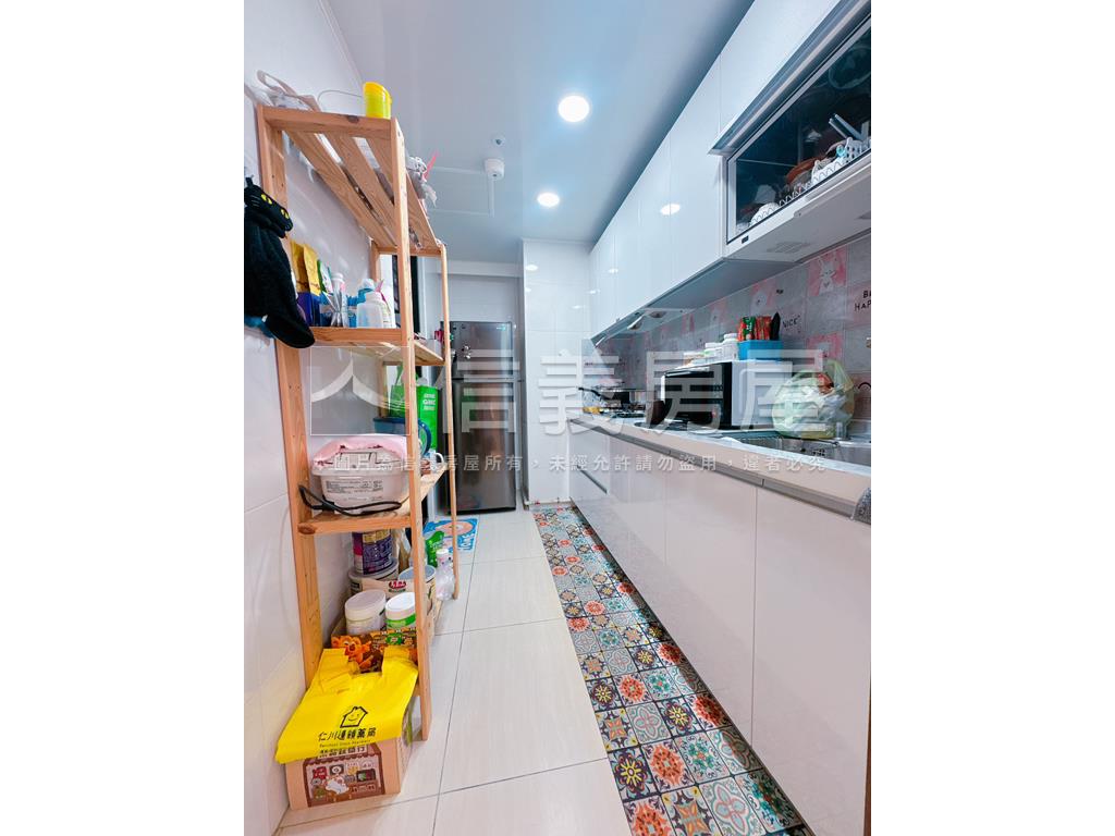 星都心質感大空間平車房屋室內格局與周邊環境