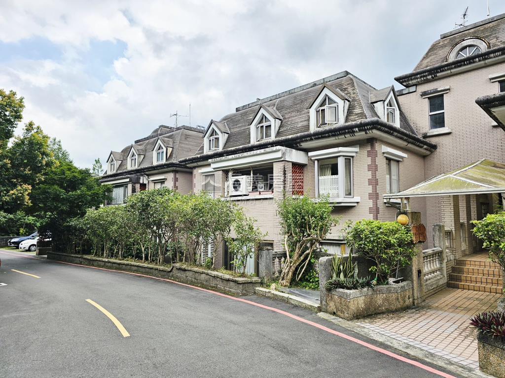 稀有石上清泉誠意出售房屋室內格局與周邊環境