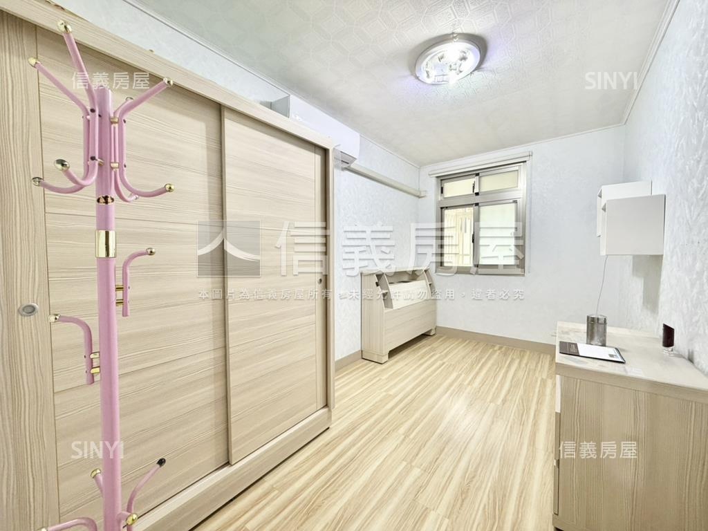 近環球˙邊間大空間房屋室內格局與周邊環境