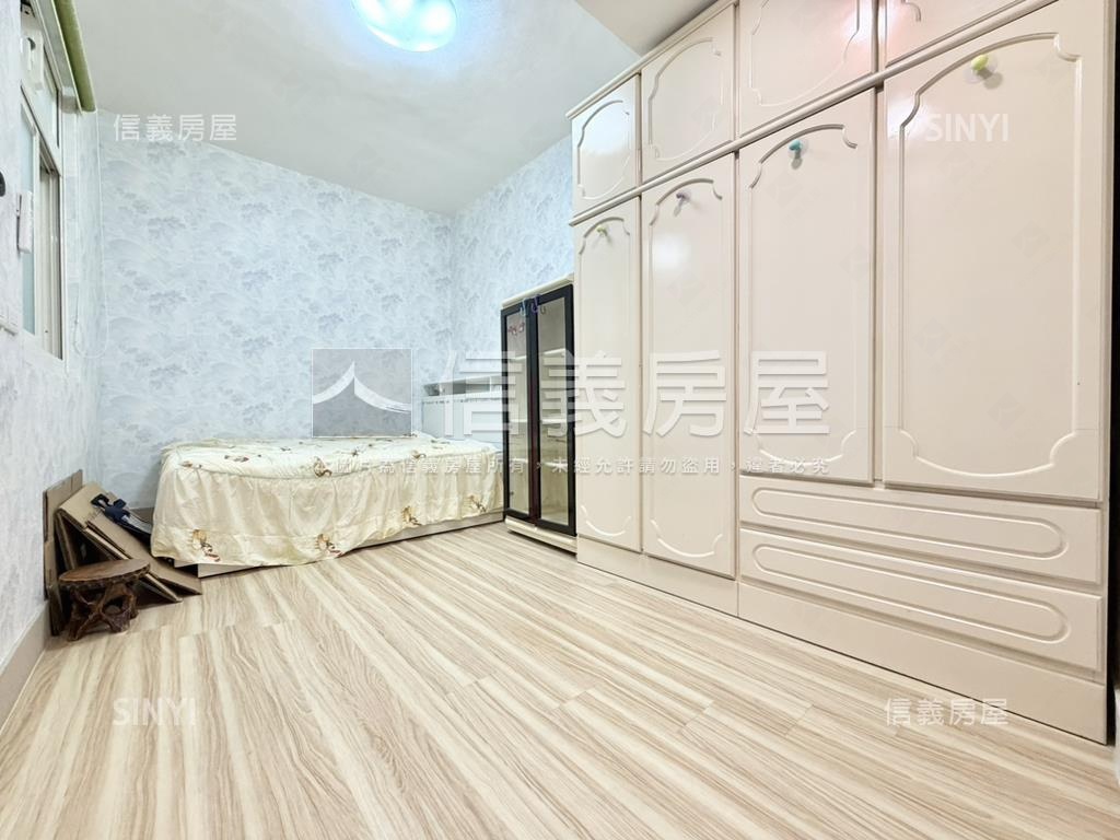 近環球˙邊間大空間房屋室內格局與周邊環境