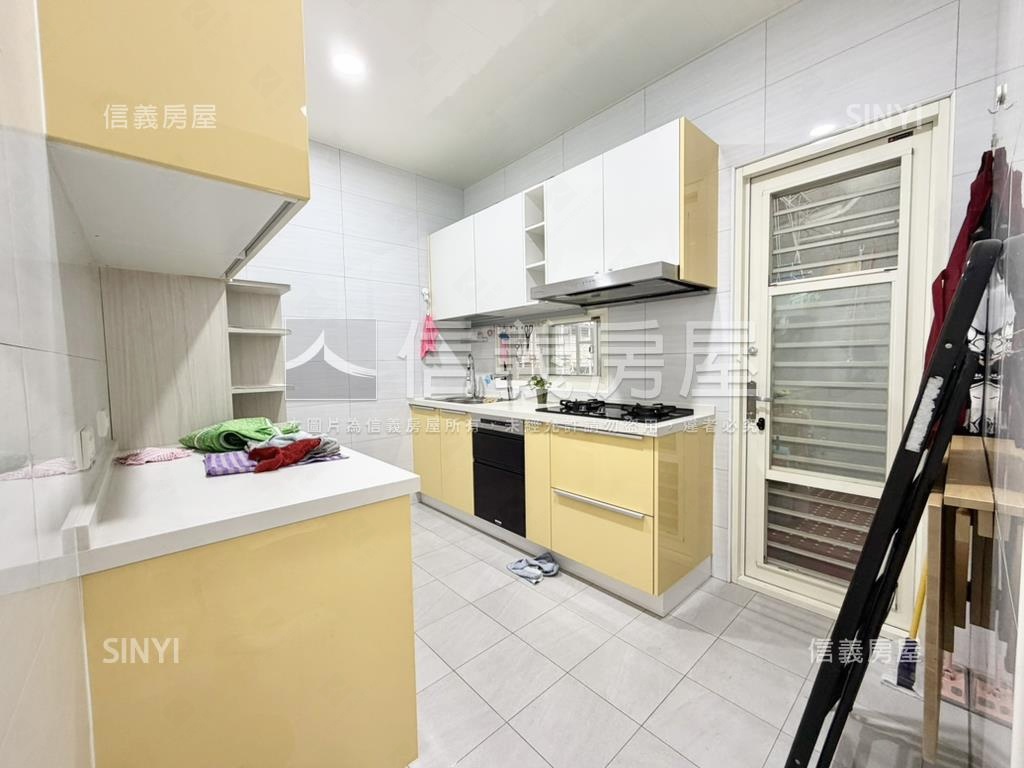 近環球˙邊間大空間房屋室內格局與周邊環境