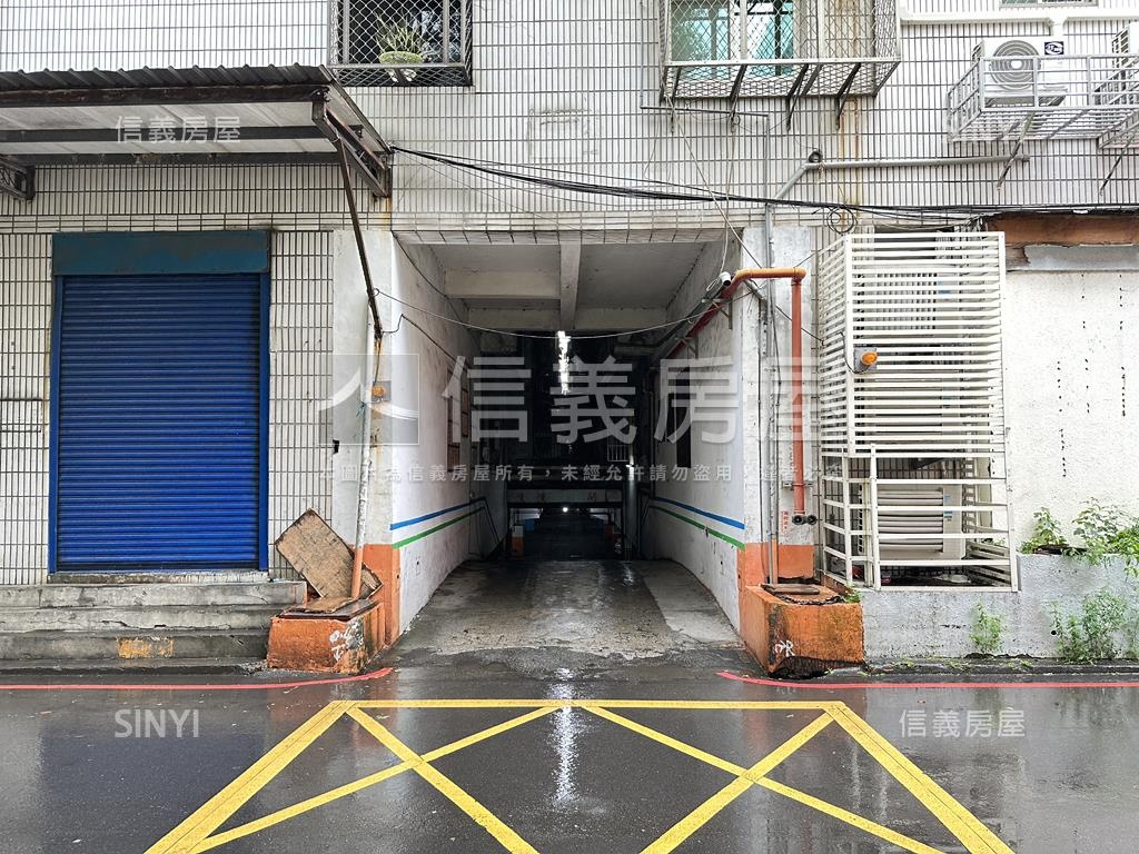 金賀稀少釋出６８號車位房屋室內格局與周邊環境