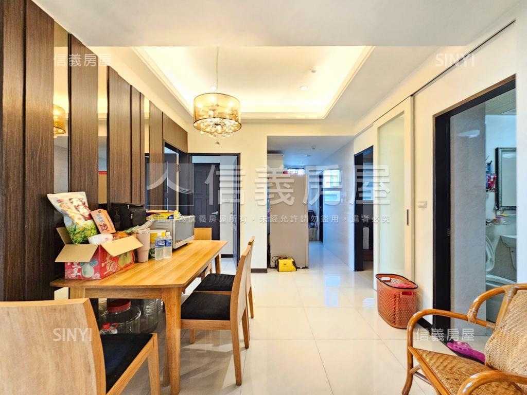 大清ＳＵＰＥＲ三房車位房屋室內格局與周邊環境