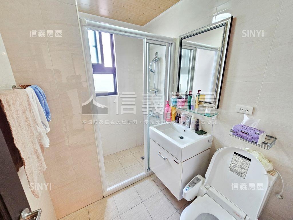 大清ＳＵＰＥＲ三房車位房屋室內格局與周邊環境