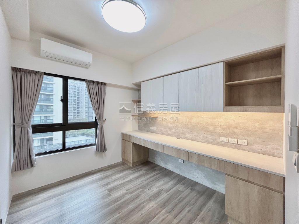 禾美邊間美裝潢四房房屋室內格局與周邊環境