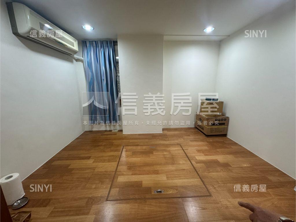 三面採光景觀溫泉宅房屋室內格局與周邊環境