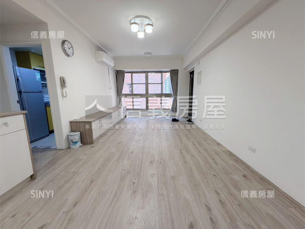 文化貴臨總圖旁電梯附車位房屋室內格局與周邊環境