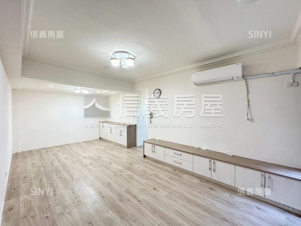 文化貴臨總圖旁電梯附車位房屋室內格局與周邊環境