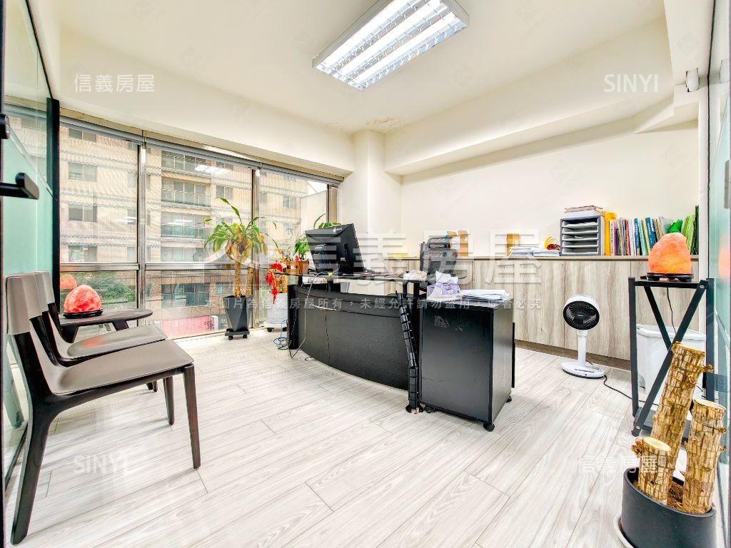 江子翠捷運出口前辦公室房屋室內格局與周邊環境