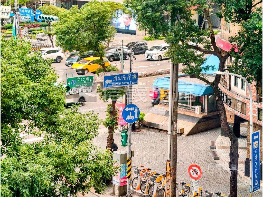 江子翠捷運出口前辦公室房屋室內格局與周邊環境