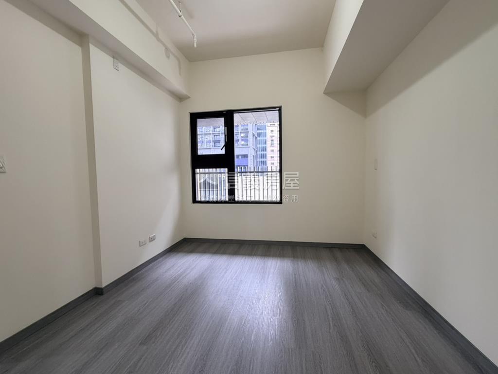 七期全新交屋紀汎希兩房房屋室內格局與周邊環境