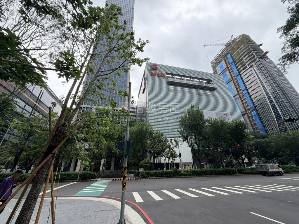 七期全新交屋紀汎希兩房房屋室內格局與周邊環境