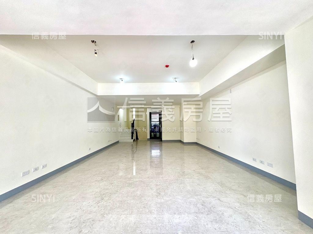 輕屋齡中華二路顯眼金店房屋室內格局與周邊環境