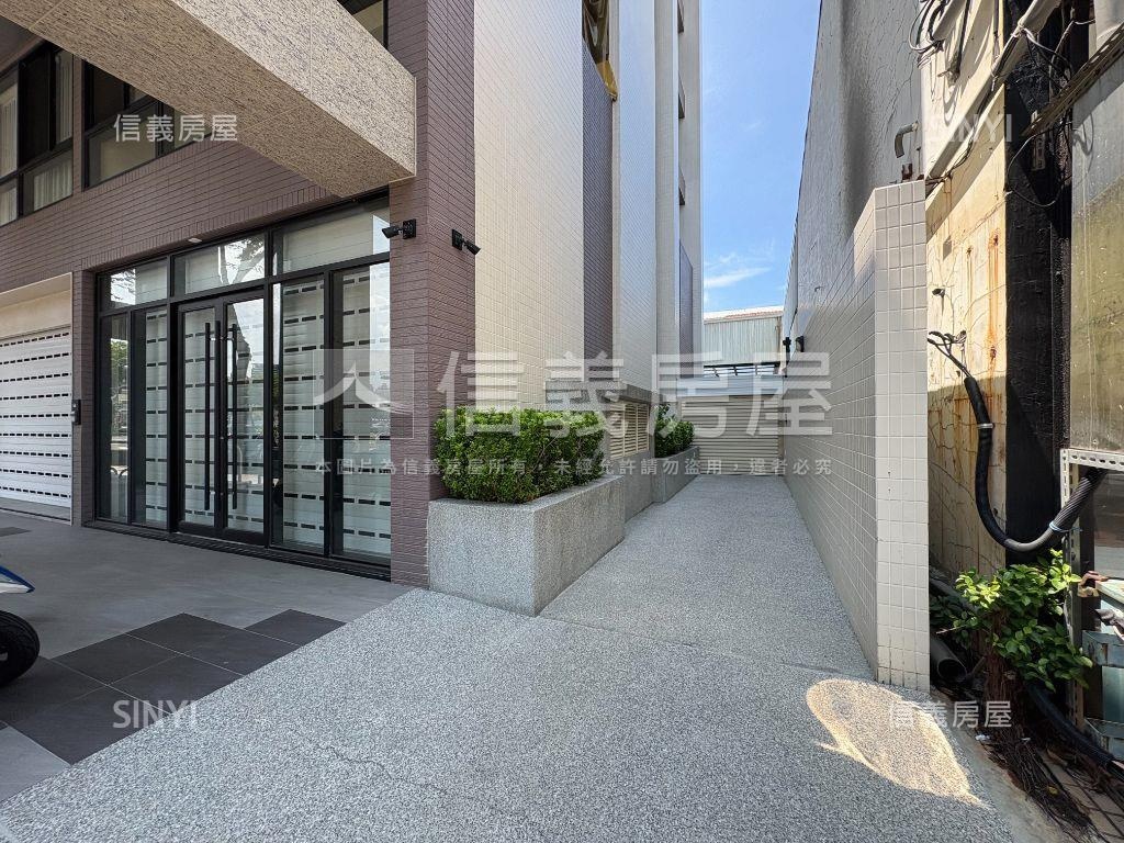 輕屋齡中華二路顯眼金店房屋室內格局與周邊環境