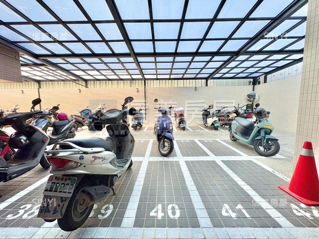 輕屋齡中華二路顯眼金店房屋室內格局與周邊環境