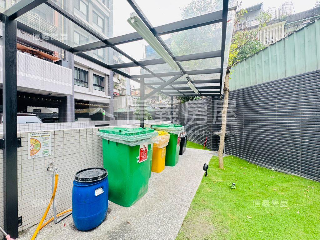 黃金三角窗清新優質店面房屋室內格局與周邊環境