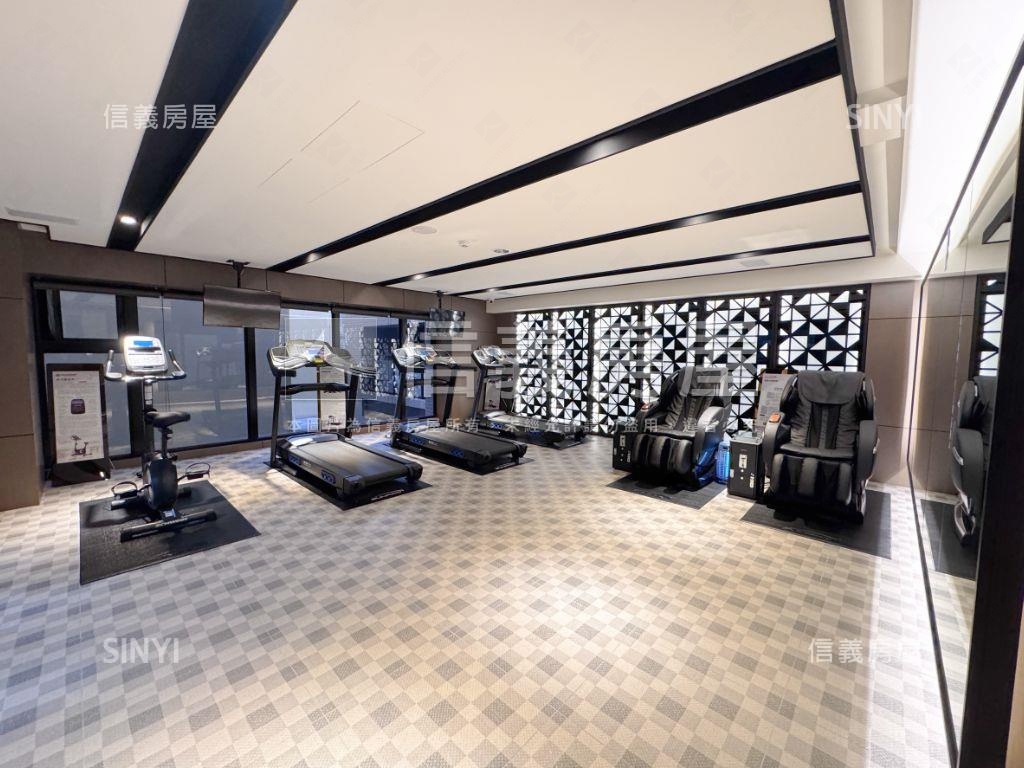 近捷運高醫兩房平車房屋室內格局與周邊環境