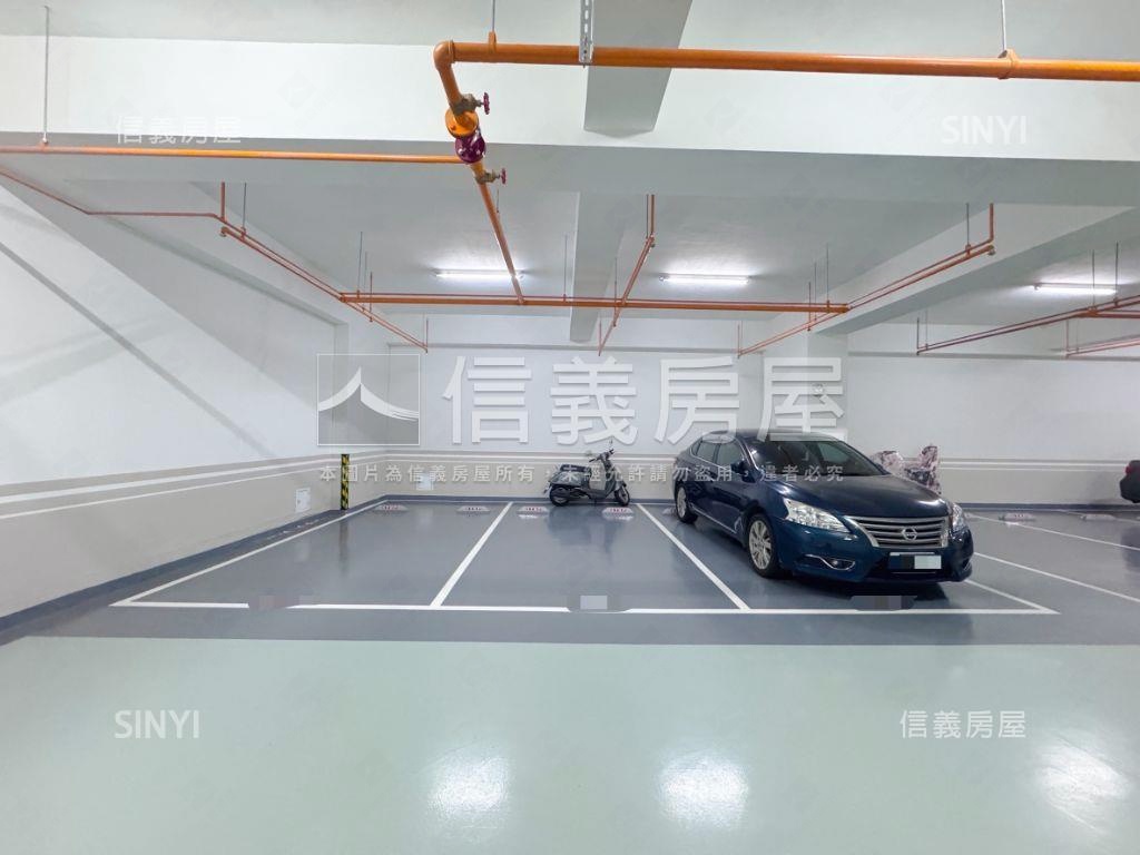 近捷運高醫兩房平車房屋室內格局與周邊環境