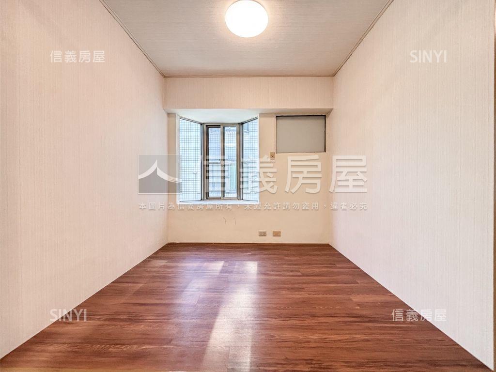 億載國小旁採光三房房屋室內格局與周邊環境