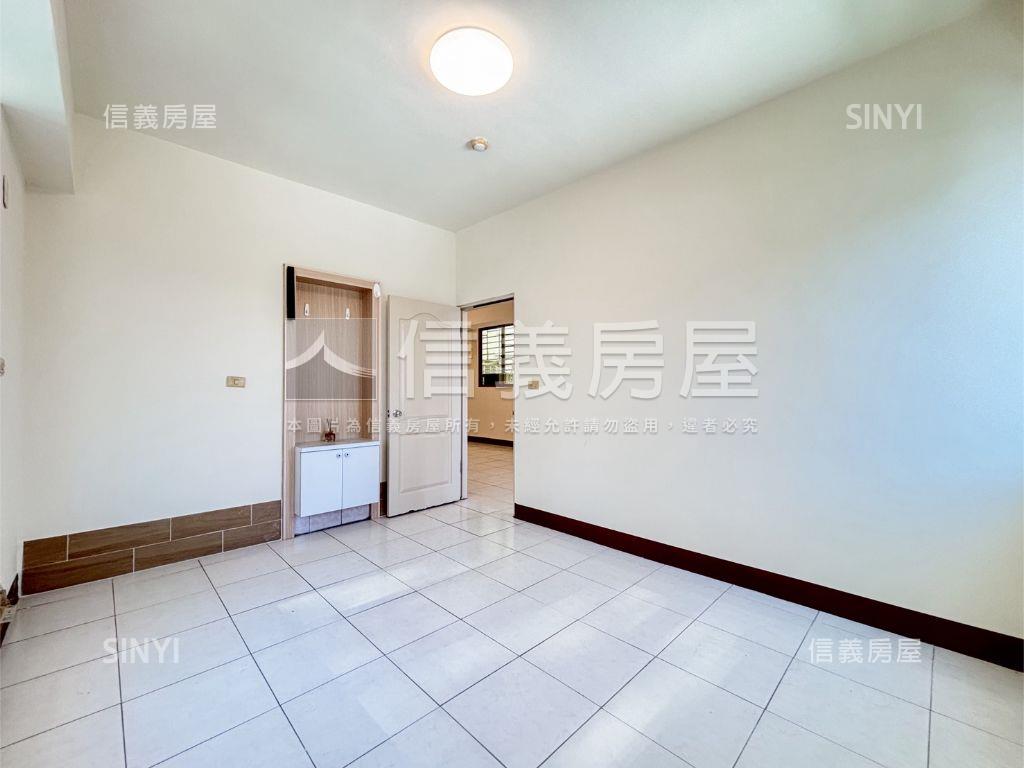 億載國小旁採光三房房屋室內格局與周邊環境