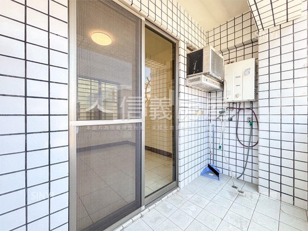億載國小旁採光三房房屋室內格局與周邊環境