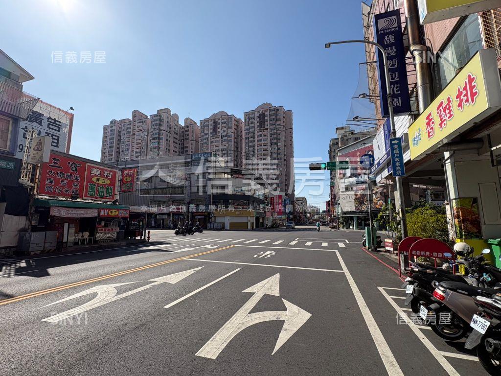 稀有釋出大面寬美村店面房屋室內格局與周邊環境