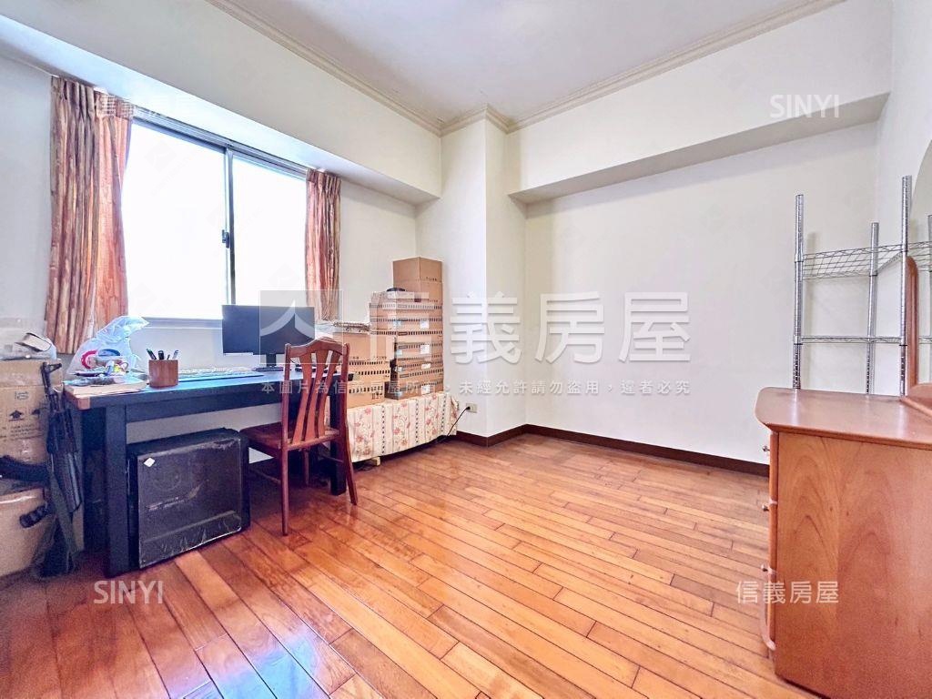 稀有釋出三采麗園四房平車房屋室內格局與周邊環境