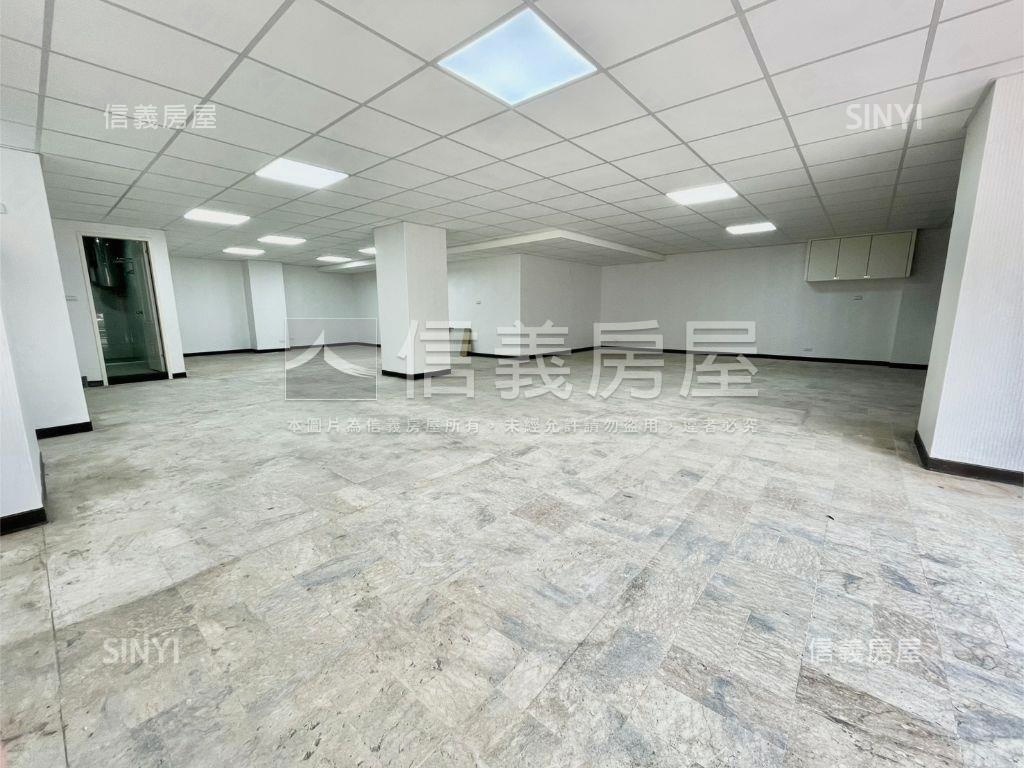 鄰碧湖★大面寬★黃金店面房屋室內格局與周邊環境