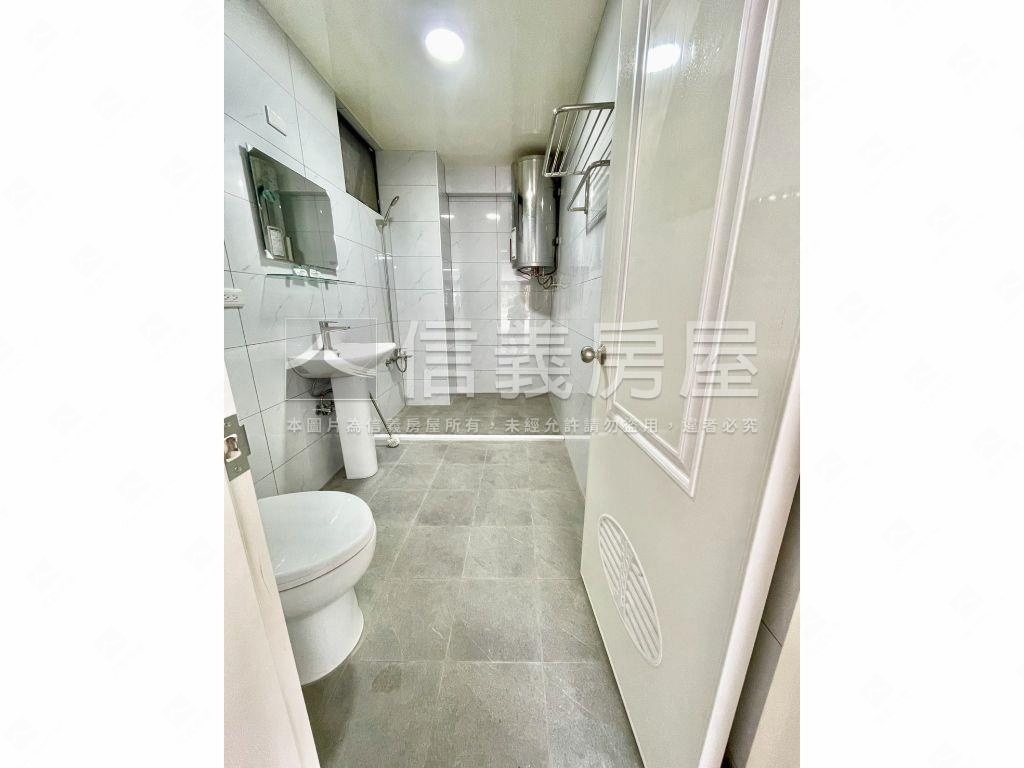 鄰碧湖★大面寬★黃金店面房屋室內格局與周邊環境