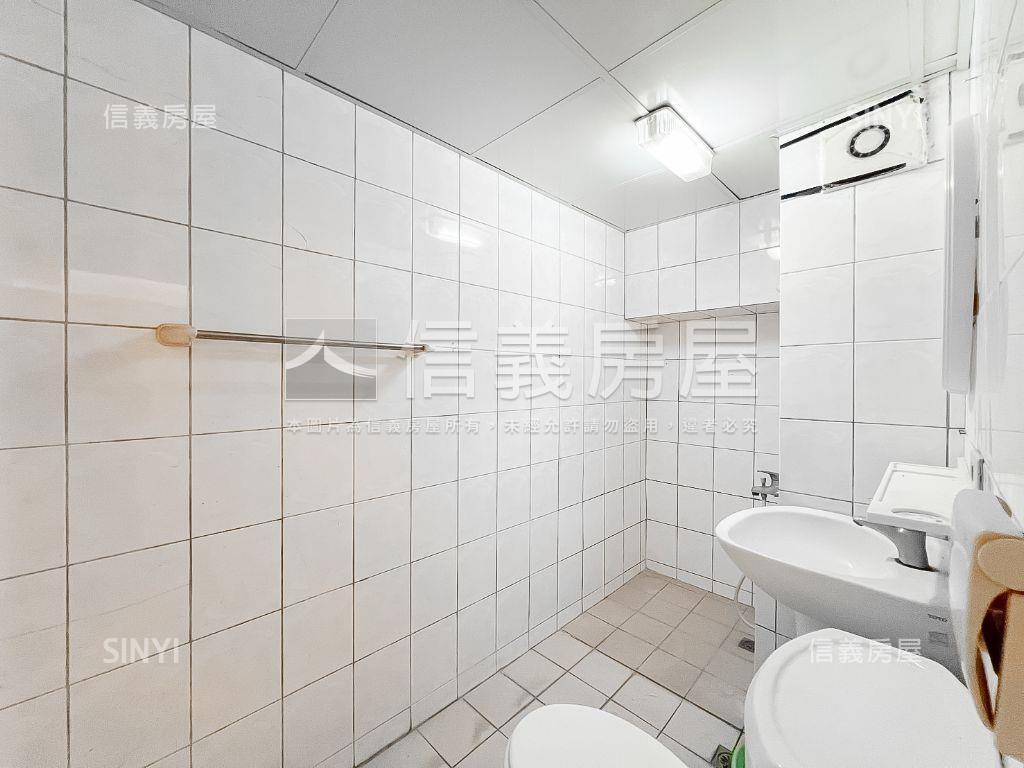 高第大廈★次頂樓視野戶房屋室內格局與周邊環境