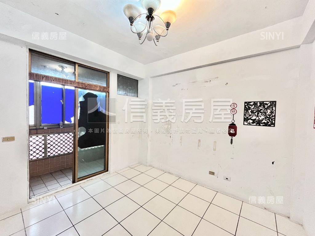 紅瓦厝～近市區四房別墅房屋室內格局與周邊環境