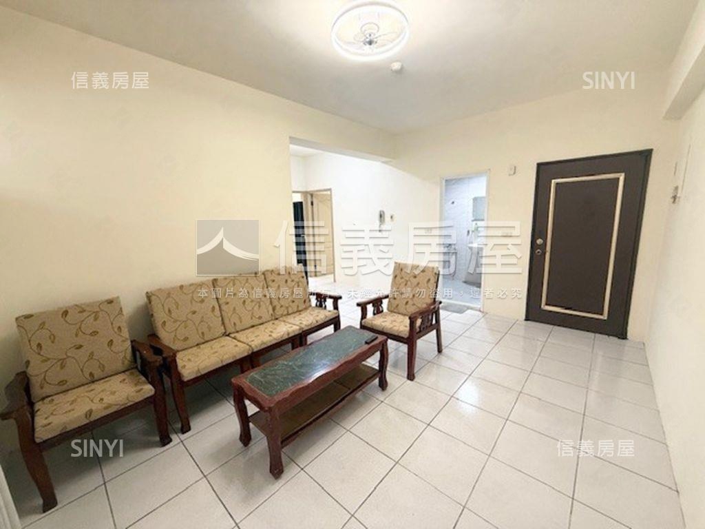 望族二期高樓邊間採光三房房屋室內格局與周邊環境