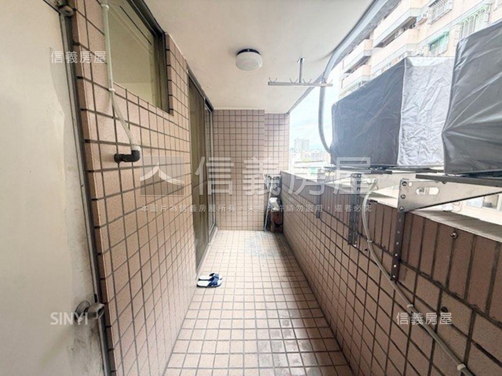 望族二期高樓邊間採光三房房屋室內格局與周邊環境